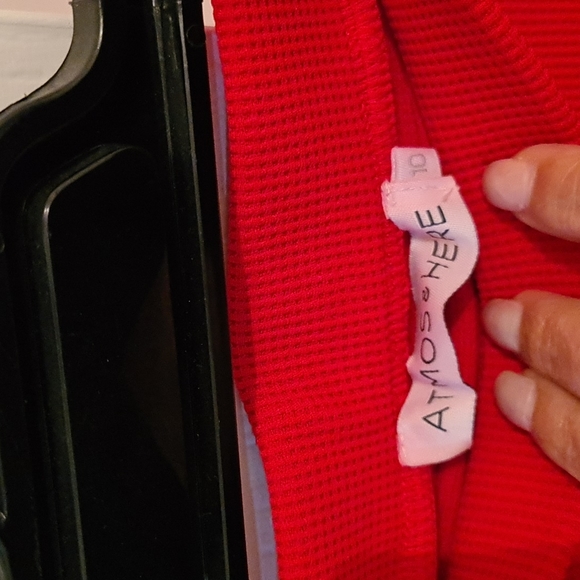 Atmos & Here knee length skirt, size 10, red - Picture 3 of 4